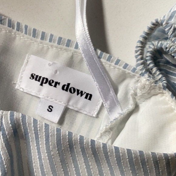 SUPERDOWN *Maya Off Shoulder L/S Crop Blue Stripe Blouse Size Small - Picture 4 of 8